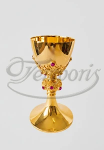 Kielich złocony z ozdobnymi kamieniami