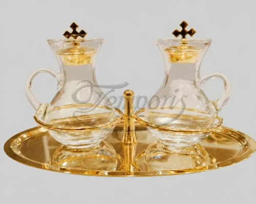 Ampułki z pozłacaną tacką z uchwytami