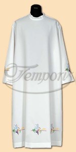 Alba kapłańska biała z haftem 27