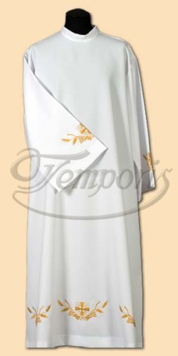 Alba kapłańska biała z haftem 35