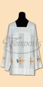 Komża kapłańska biała z haftem 75