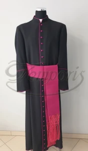 Pas kapłański amarantowy z frędzlami